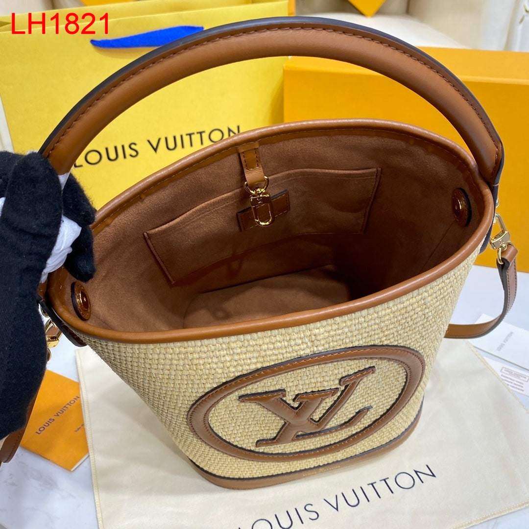 Louis Vuitton Petit Bucket