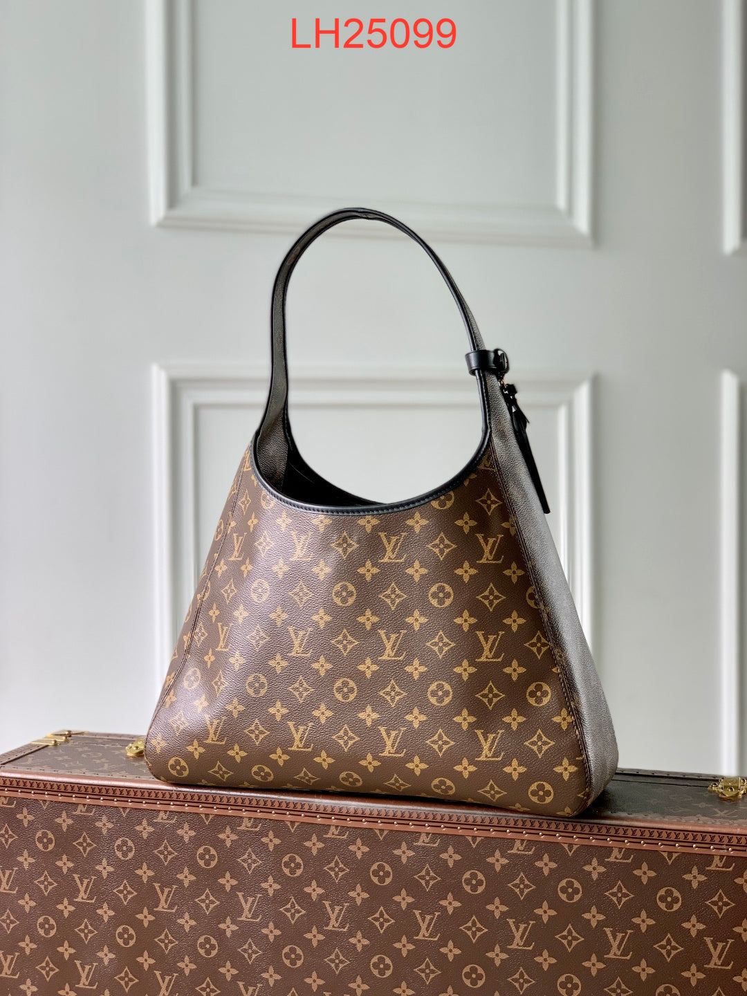 Louis Vuitton The Drop GM