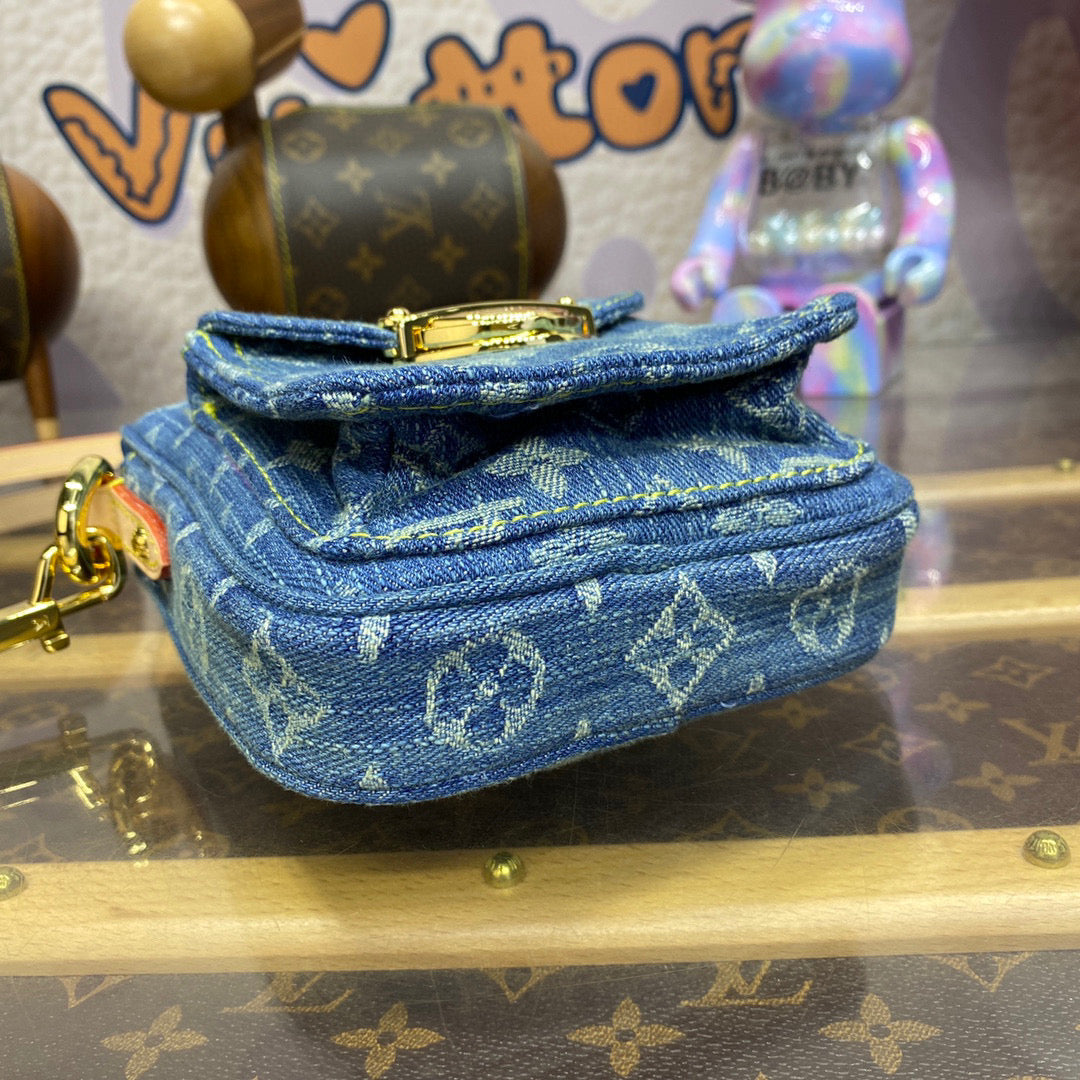 Louis Vuitton Fairfax Pochette Denim