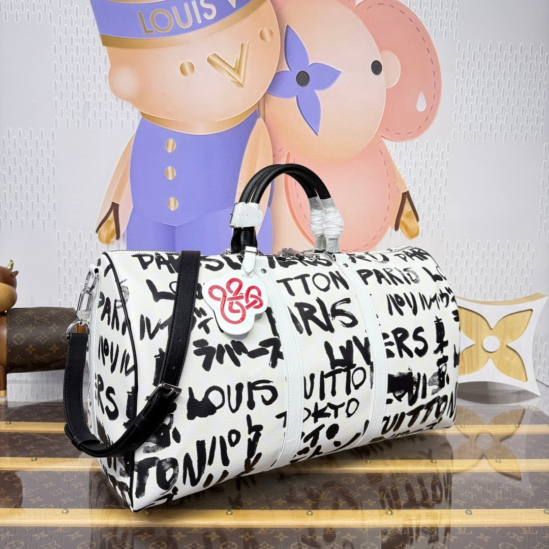 Louis Vuitton Keepall Bandoulière 50