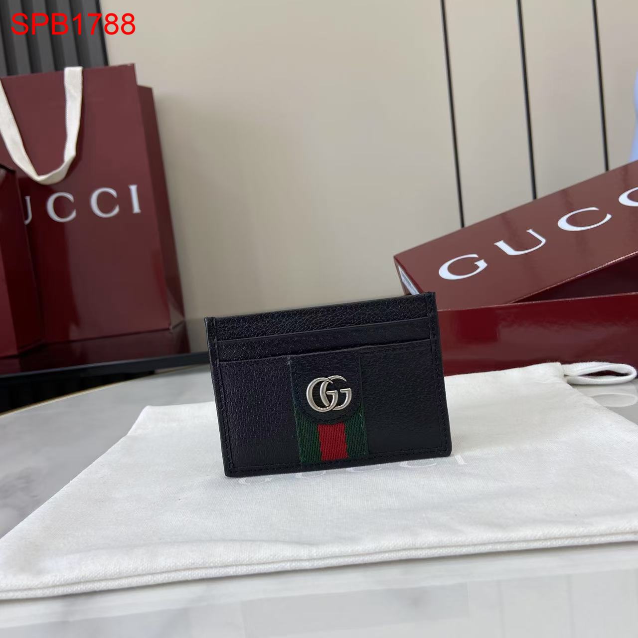 Gucci Mini leather Card Holder