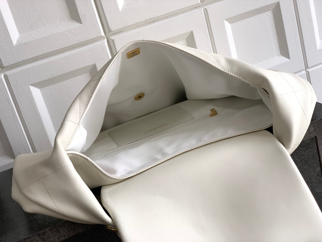 Chanel Leather Large Hobo bag