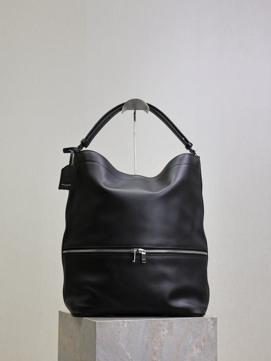 YSL SAINT LAURENT hobo in leather