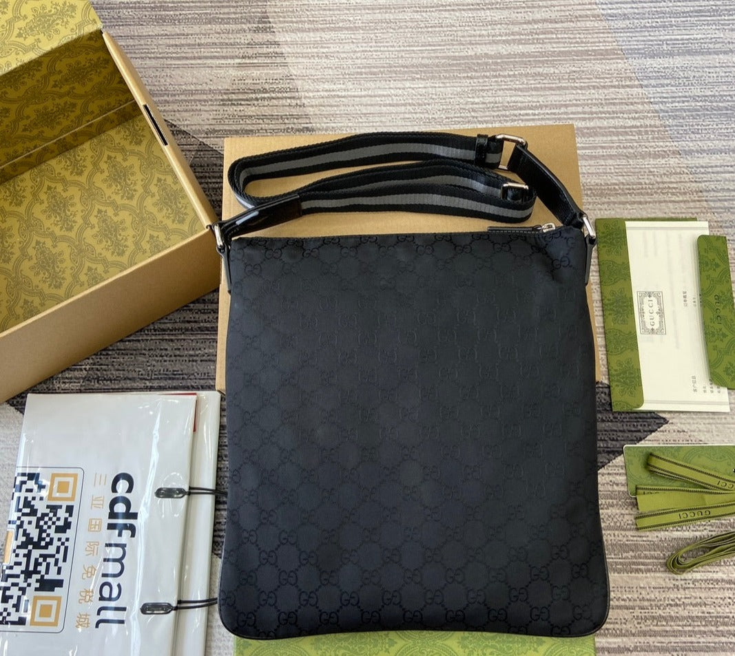 Gucci Nylon Shoulder bag
