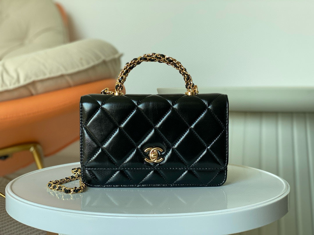 Chanel Wallet on Chain WOC