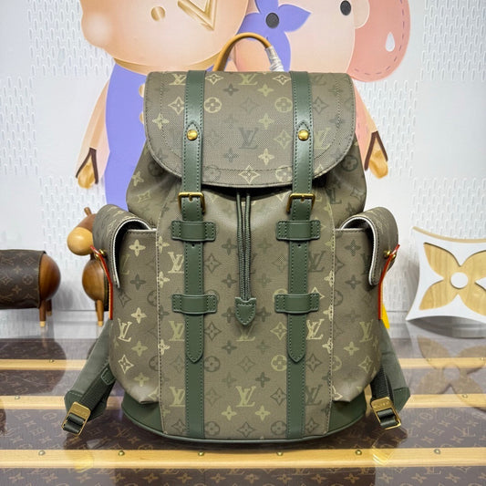 Louis Vuitton Christopher MM