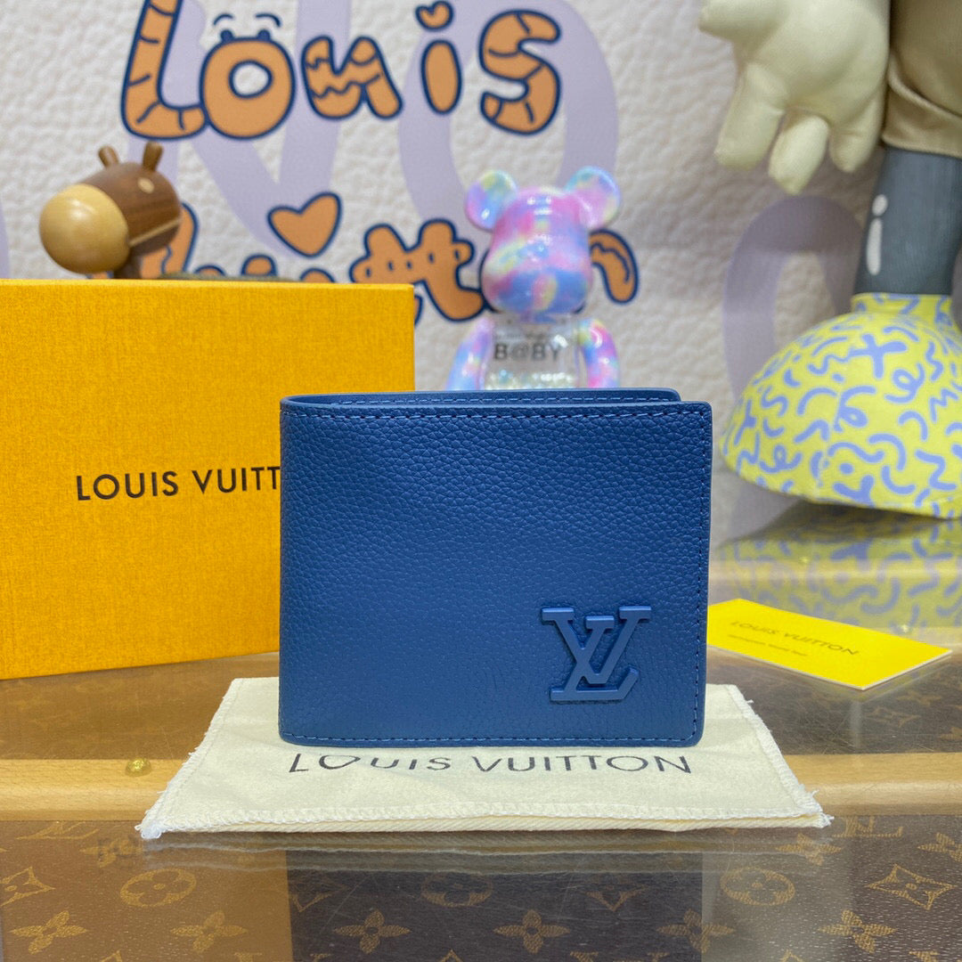 Louis Vuitton Aerogram Multiple Wallet