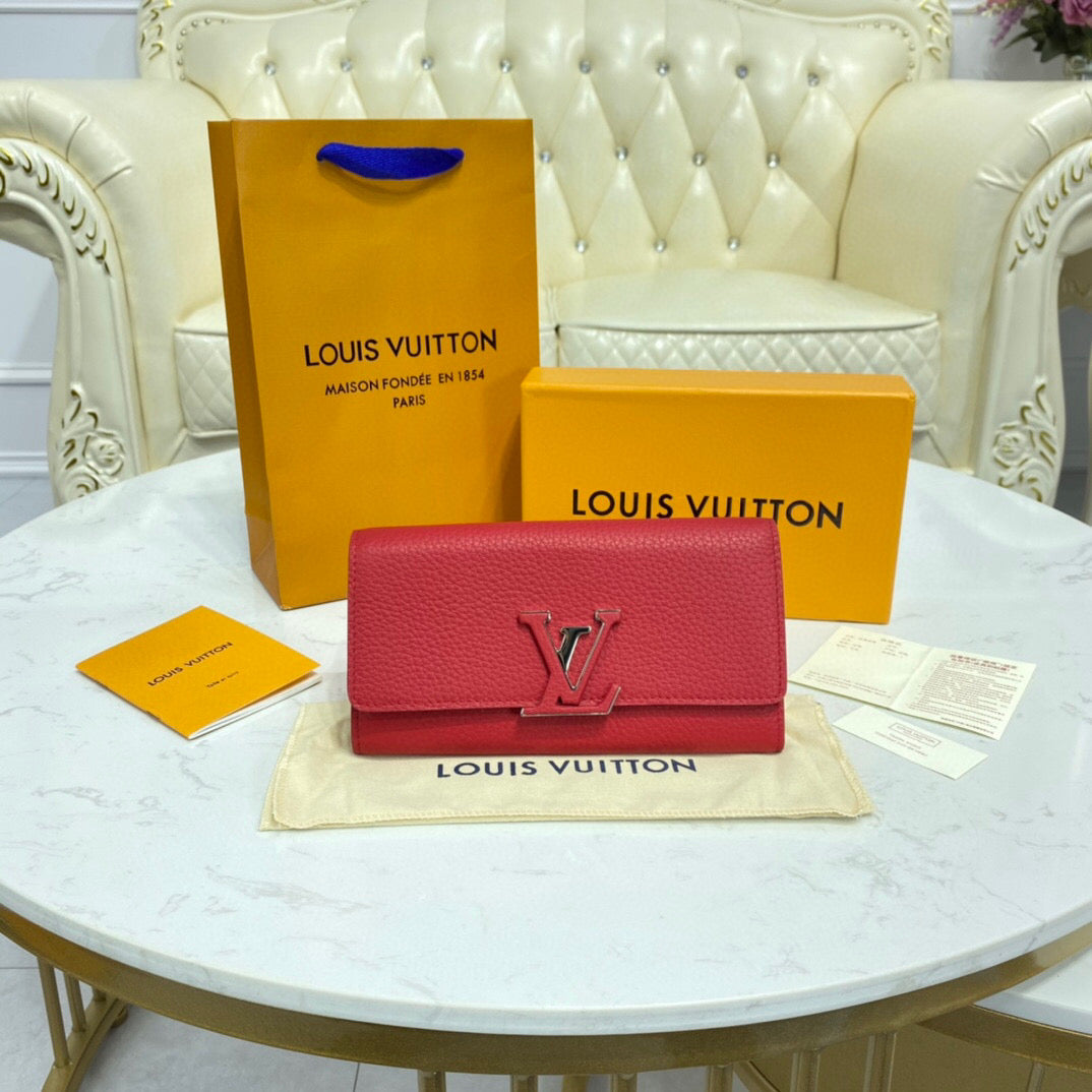 Louis Vuitton Capucines Wallet