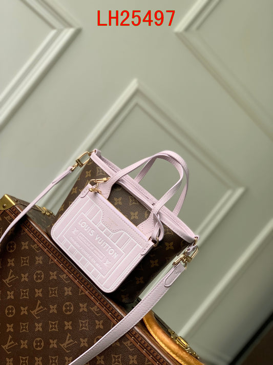 Louis Vuitton Neverfull Bandoulière Inside Out BB