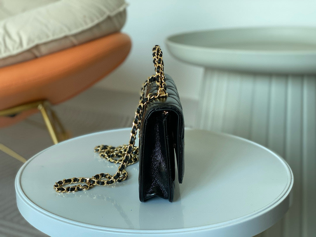 Chanel Wallet on Chain WOC