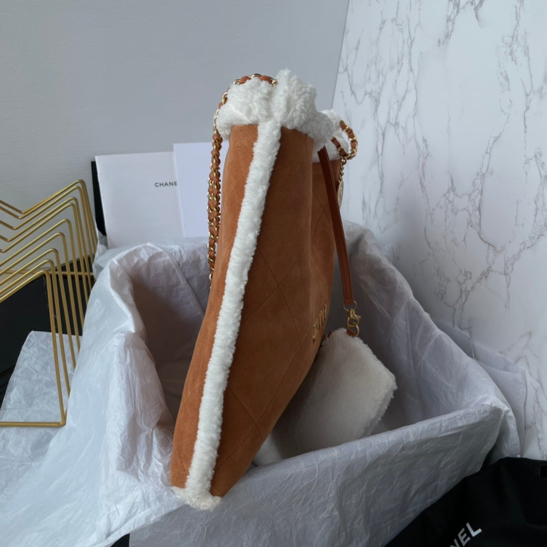 Chanel 22 Mouton bag
