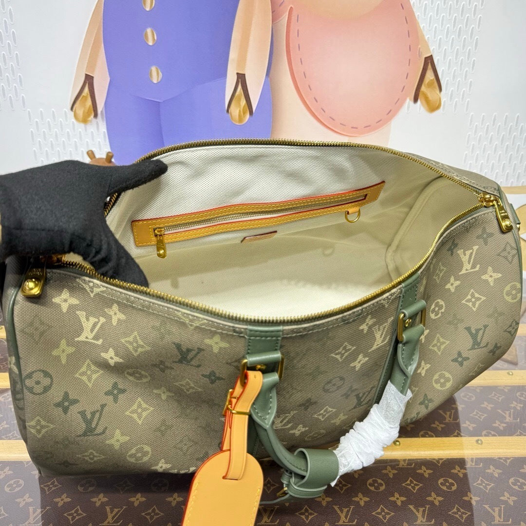 Louis Vuitton Keepall Bandoulière 50