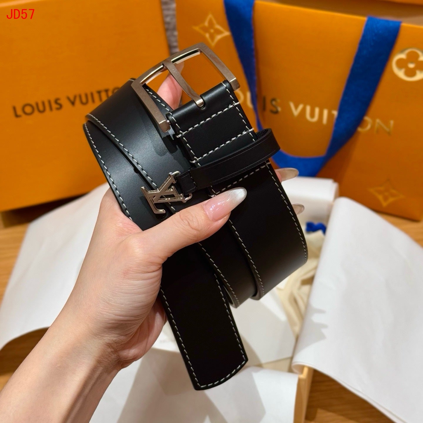 Louis Vuitton Everyday Pin 35mm