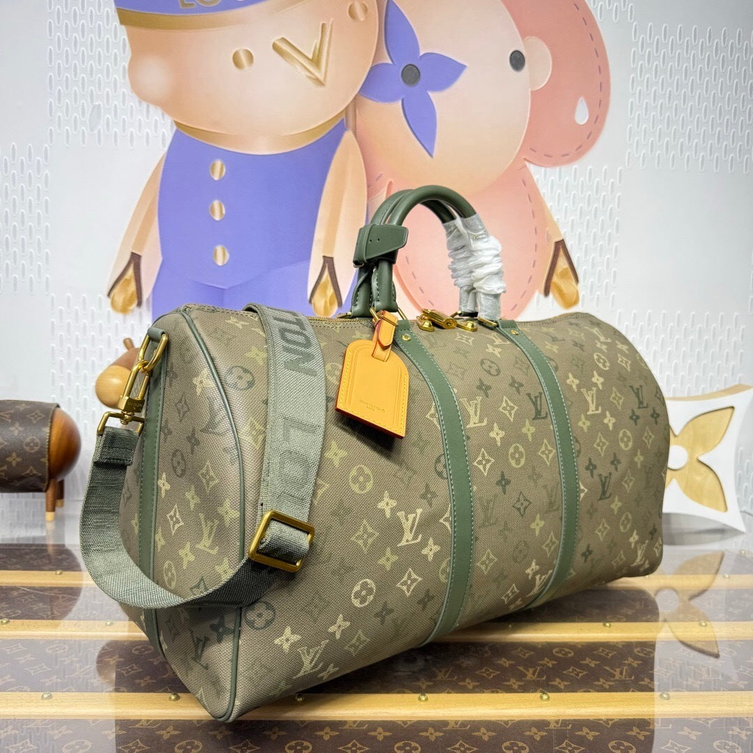 Louis Vuitton Keepall Bandoulière 50