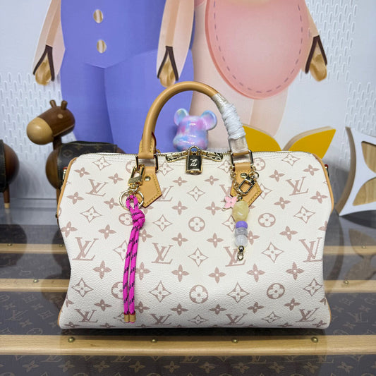 Louis Vuitton Speedy Soft 30 Lucky