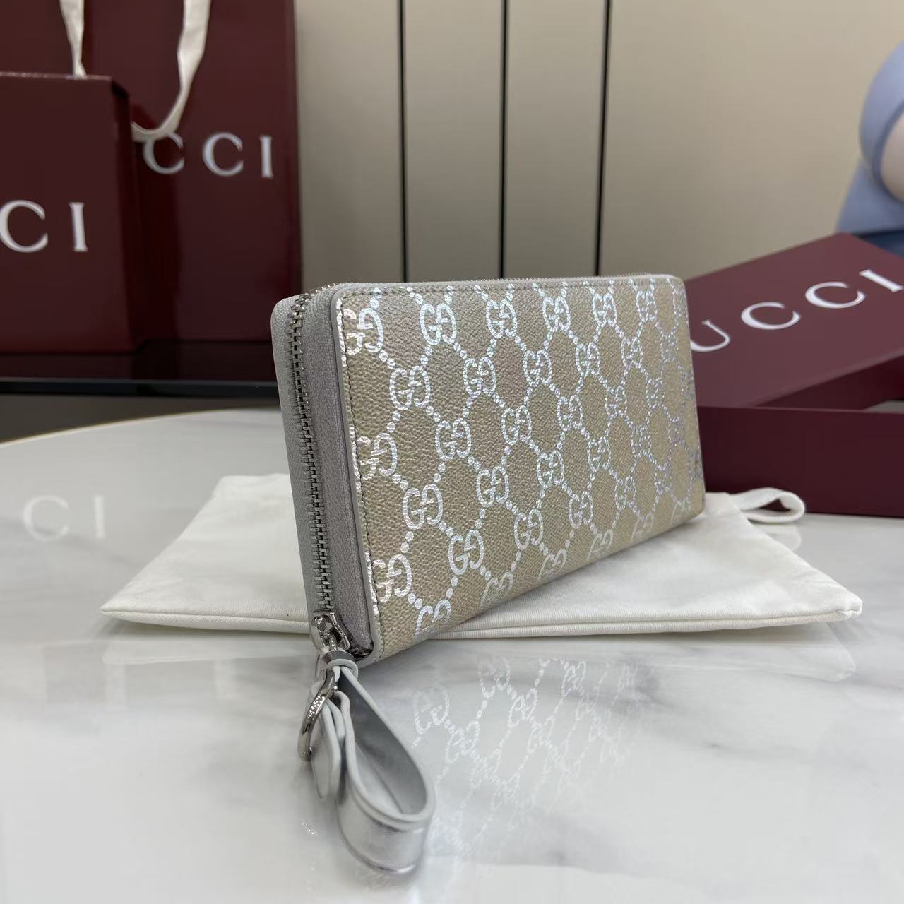 Gucci Zippy wallet Metallic styles