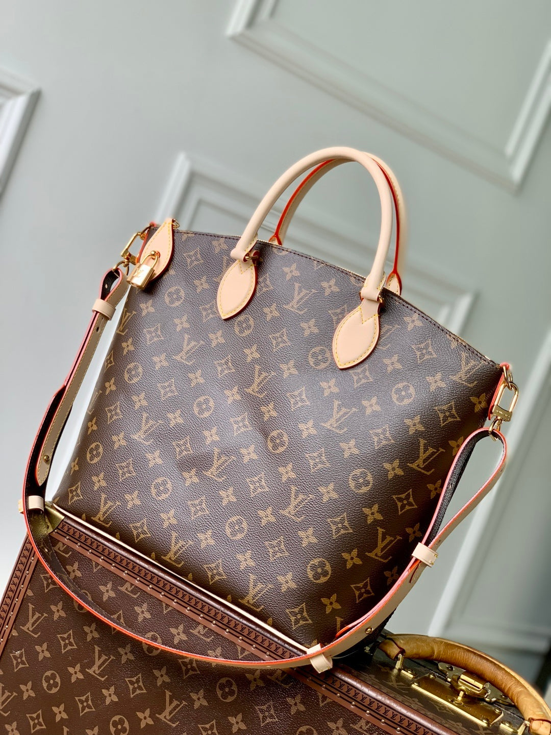 Louis Vuitton Neo Lockit MM