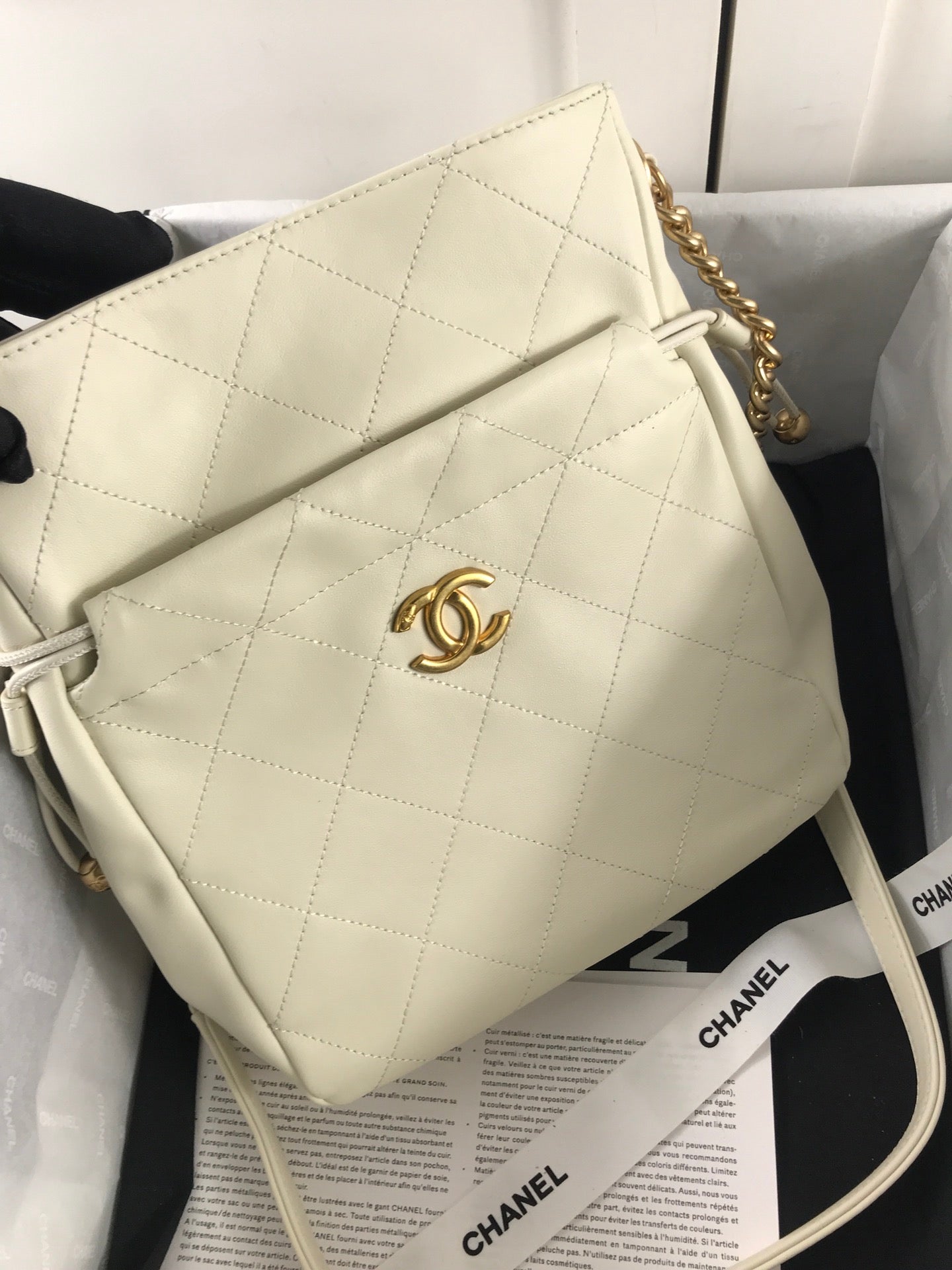 Chanel Chain Crossbody bag