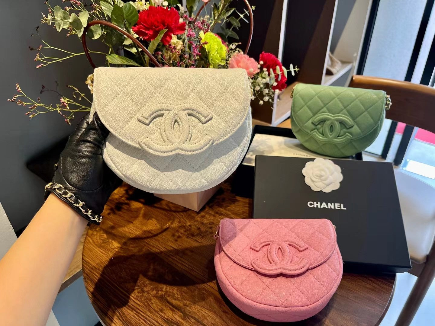 Chanel Chain Crossbody bag