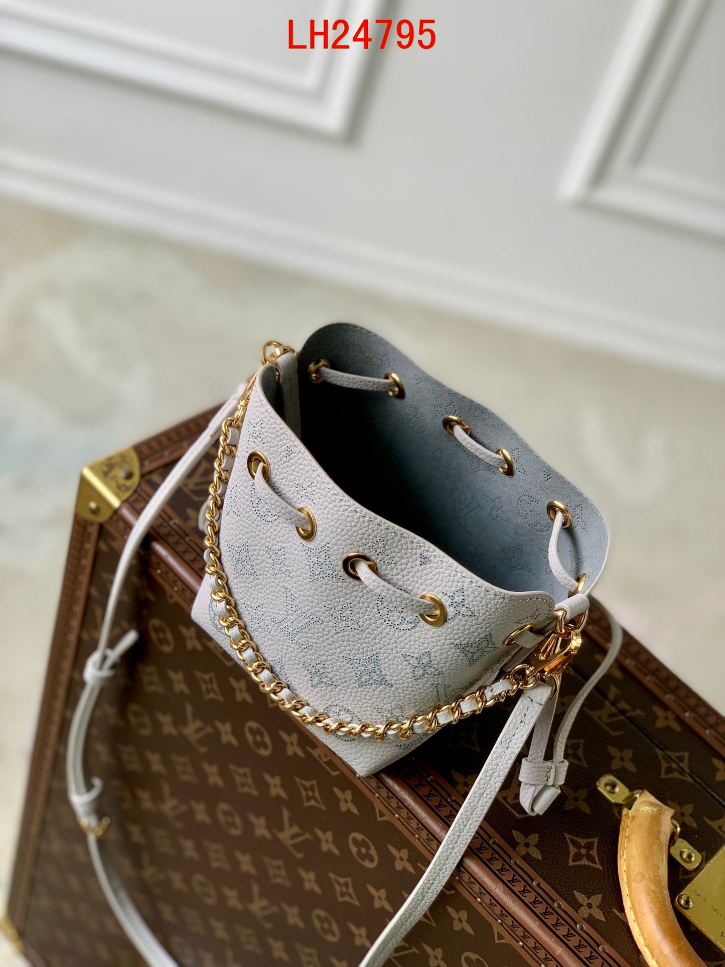 Louis Vuitton Pico Bella Mahina leather