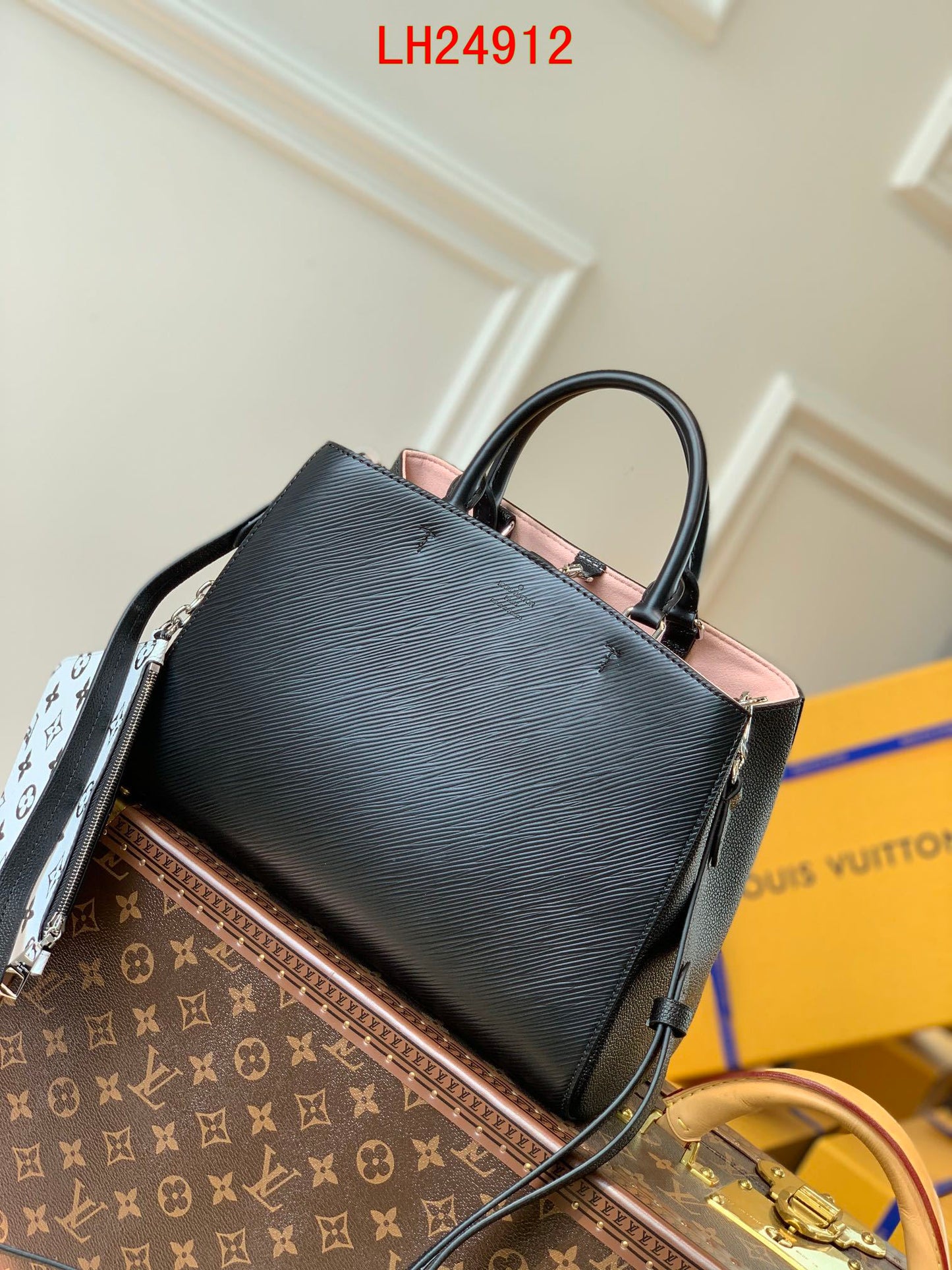 Louis Vuitton Marelle Tote Epi leather bag