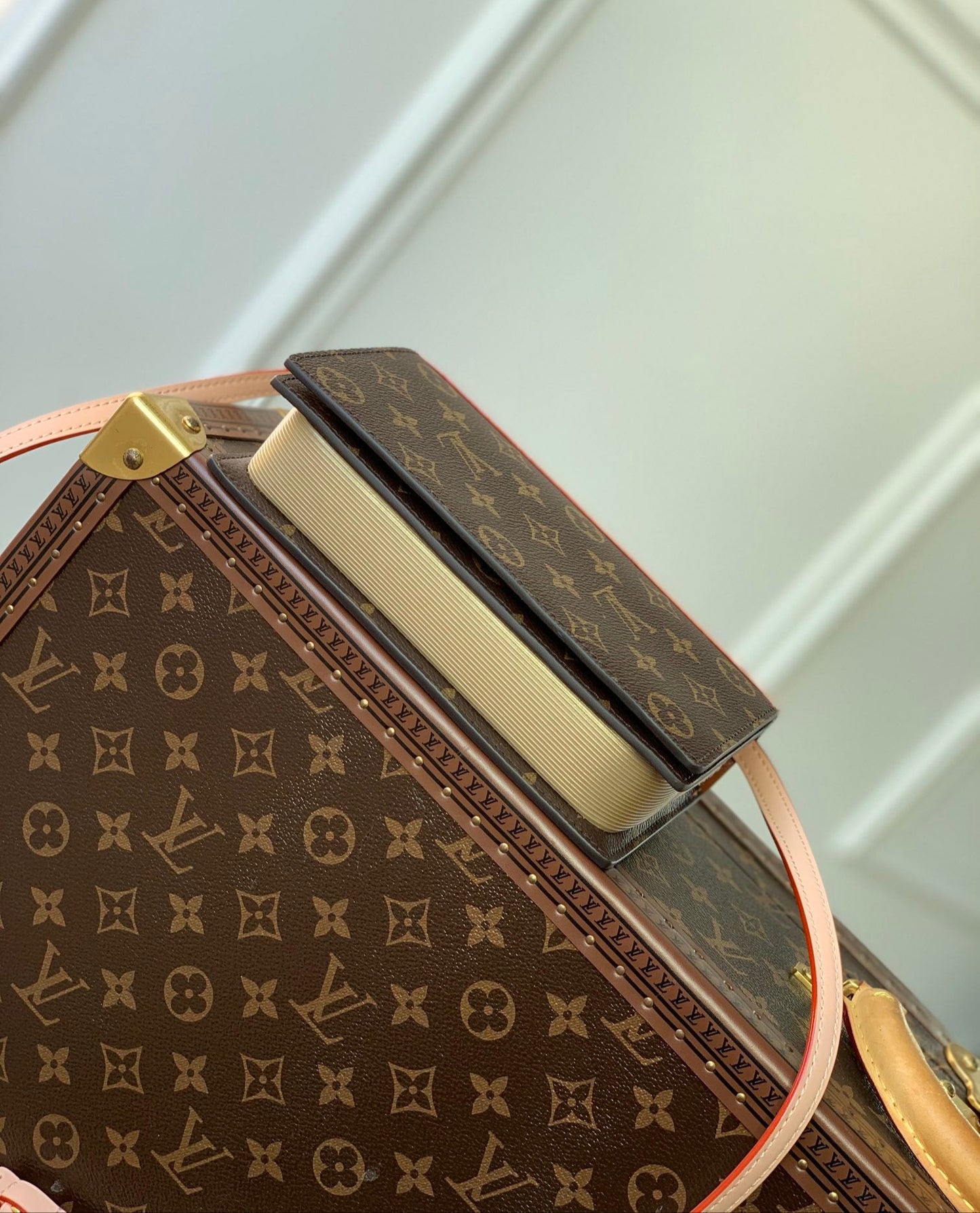 Louis Vuitton Cruise Book Chain Wallet Monogram