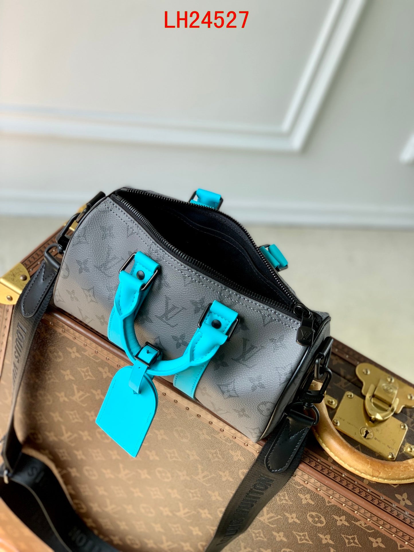 Louis Vuitton Keepall Bandoulière 25 turquoise