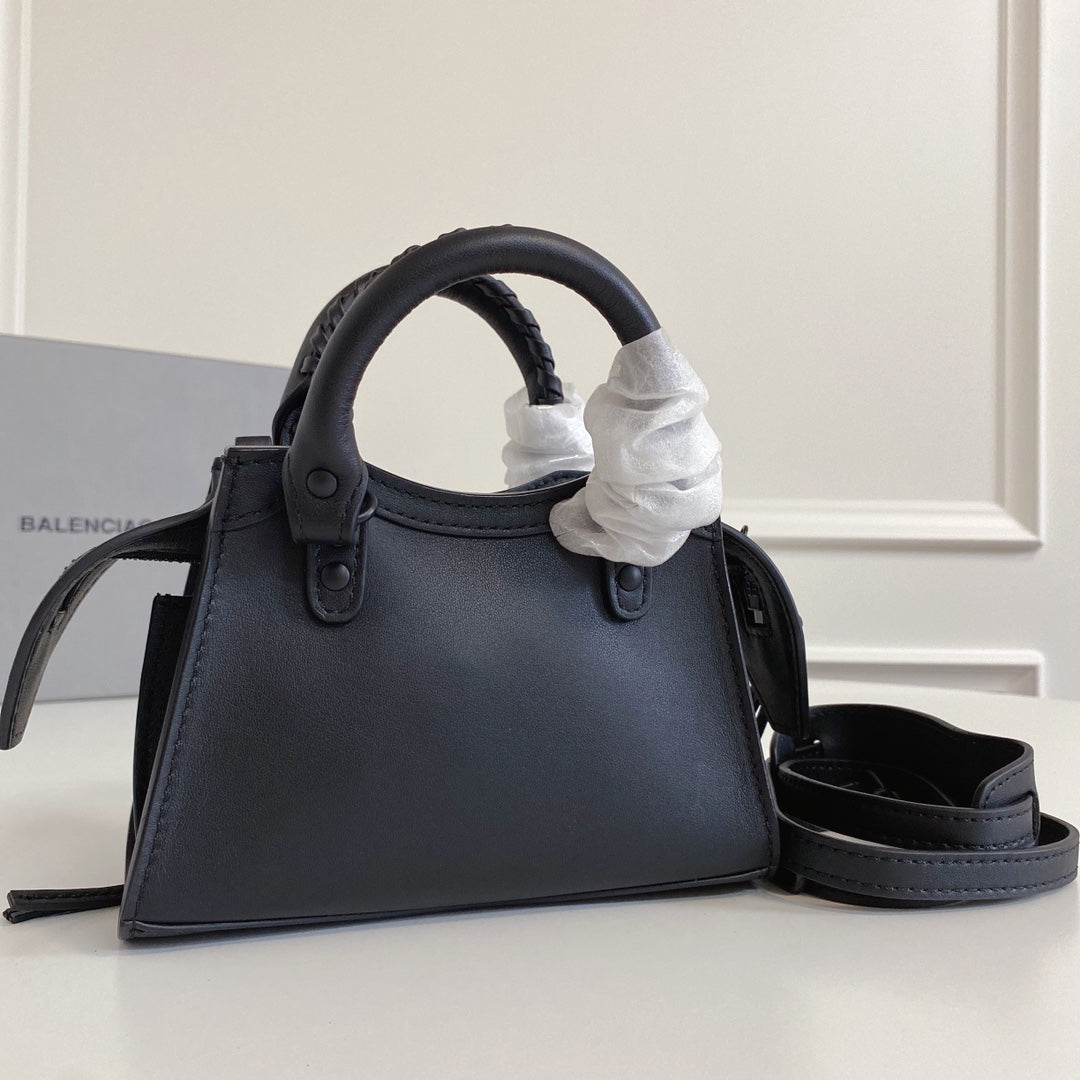 Balenciaga Neo Classic Bag