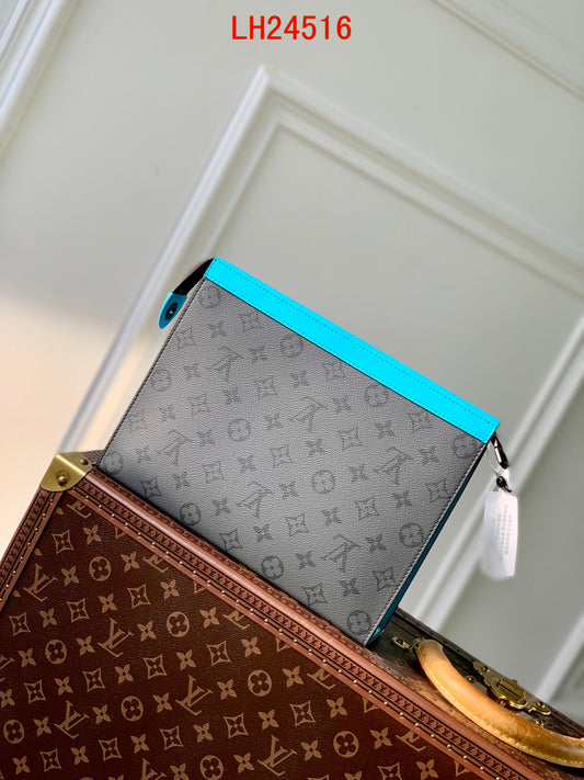 Louis Vuitton Pochette Voyage MM