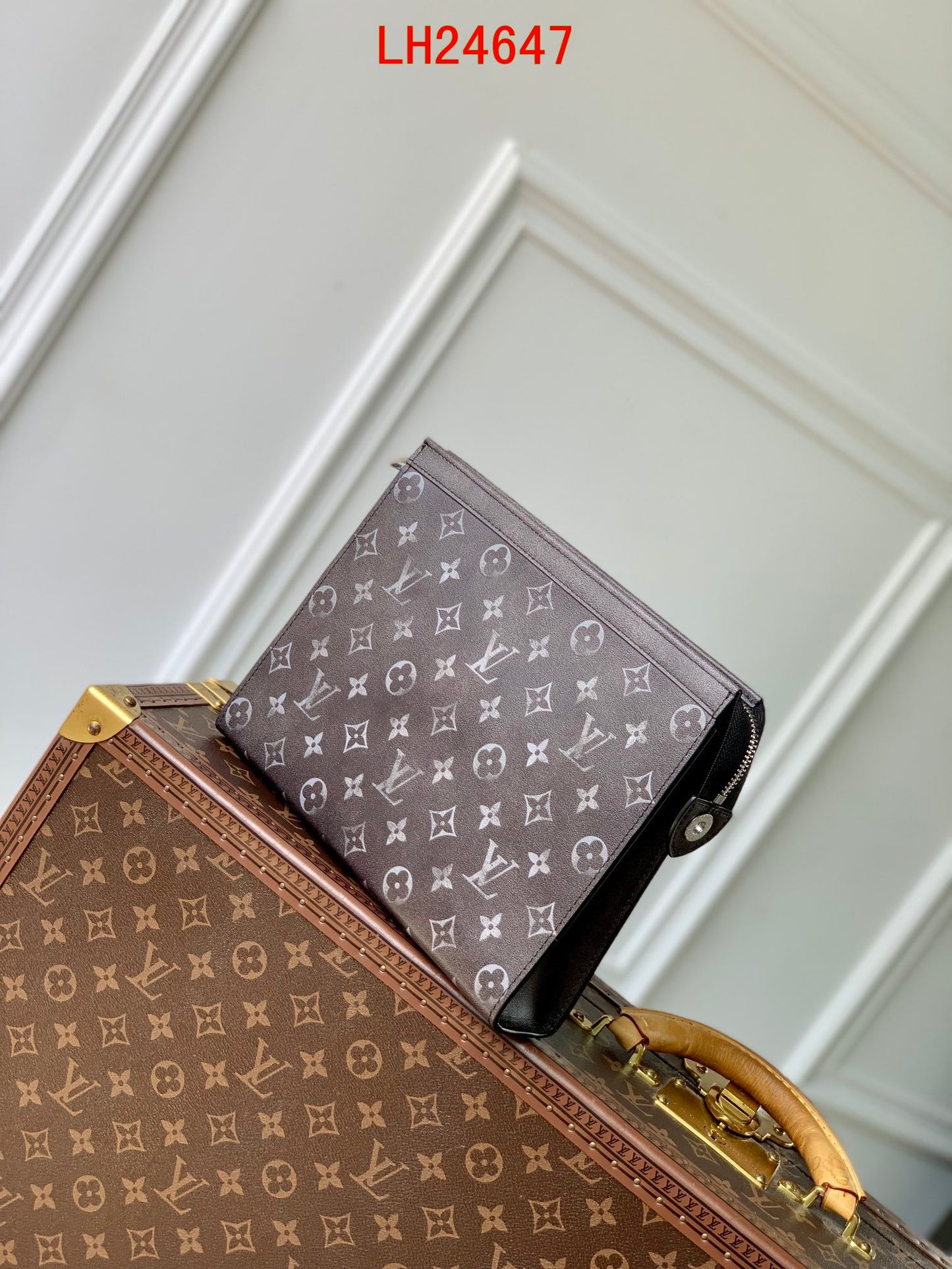 Louis Vuitton Pochette Voyage MM