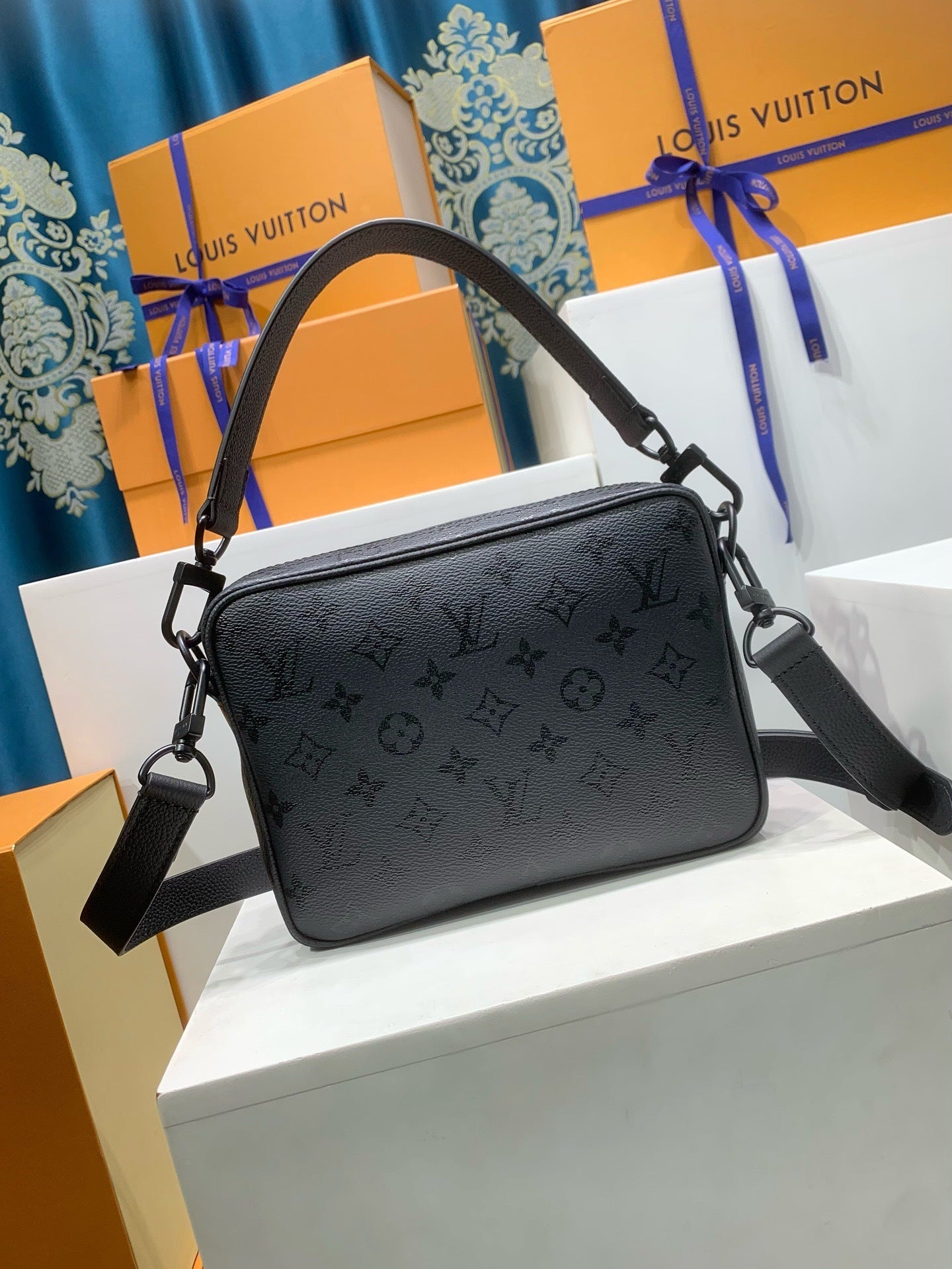 Louis Vuitton Nil Monogram Midnight