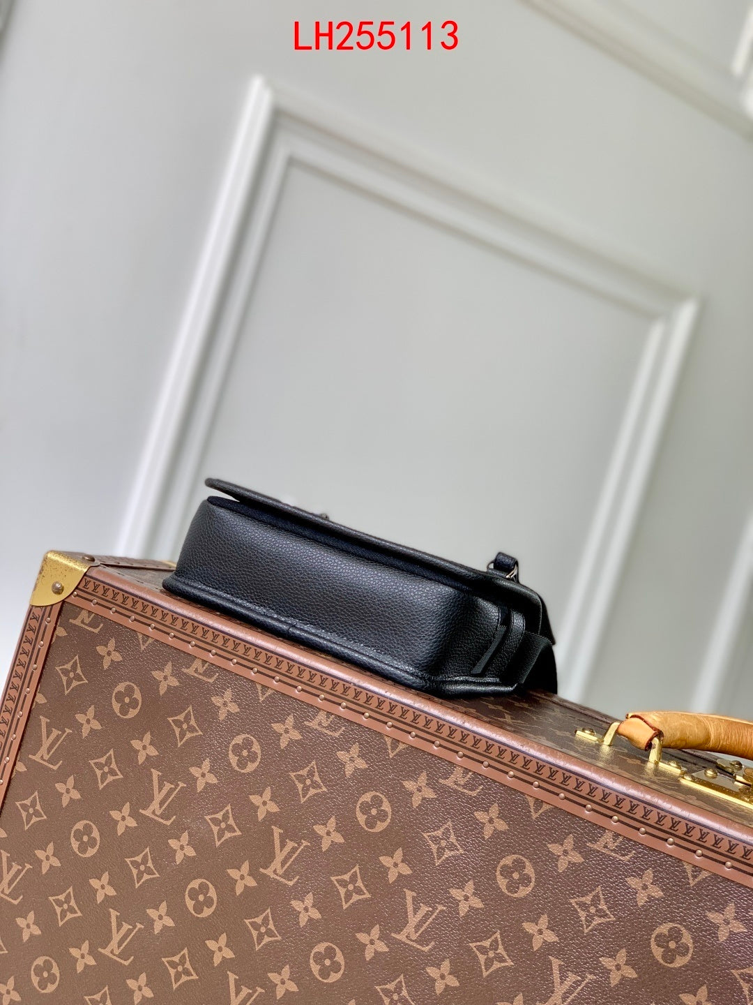 Louis Vuitton Bosphore Wearable Wallet