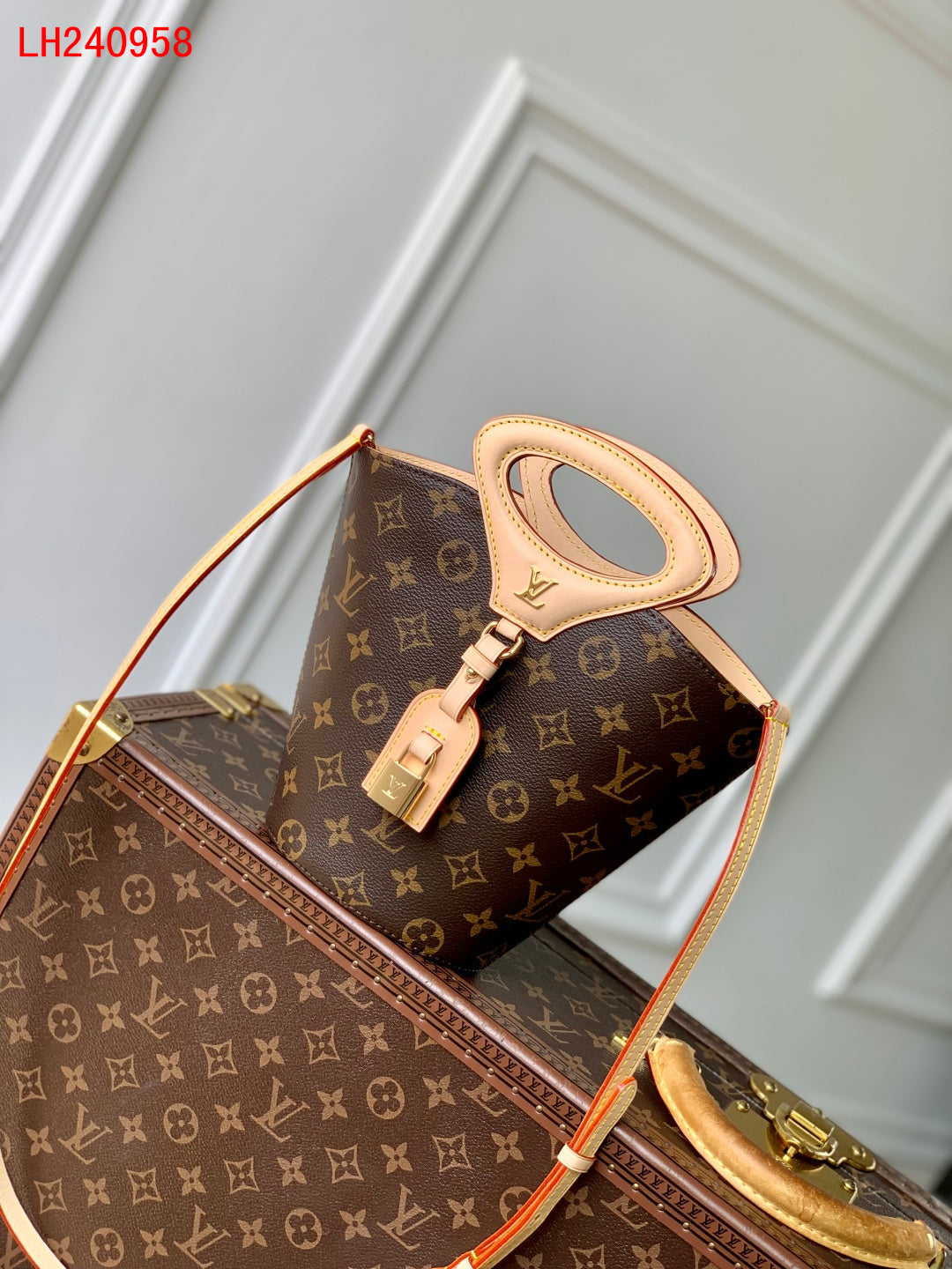 Louis Vuitton Rivage BB Monogram