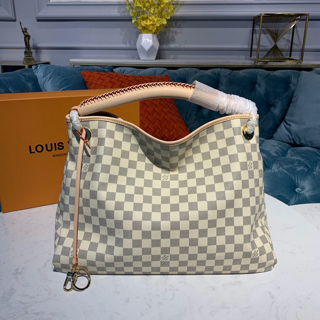 Louis Vuitton Artsy MM Bag