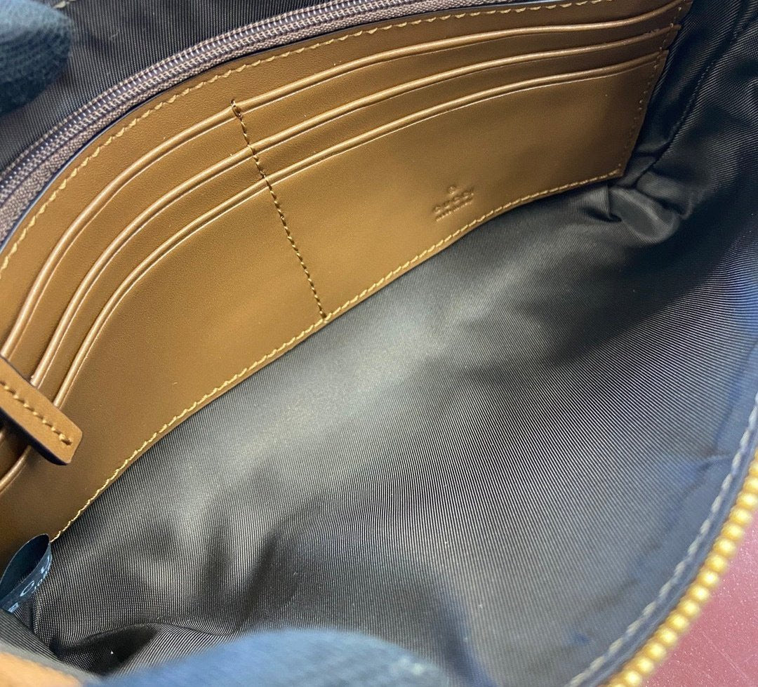 Gucci Supreme Chain bag