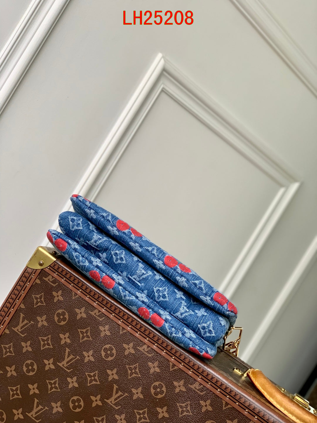 Louis Vuitton Coussin LV x TM Cherry