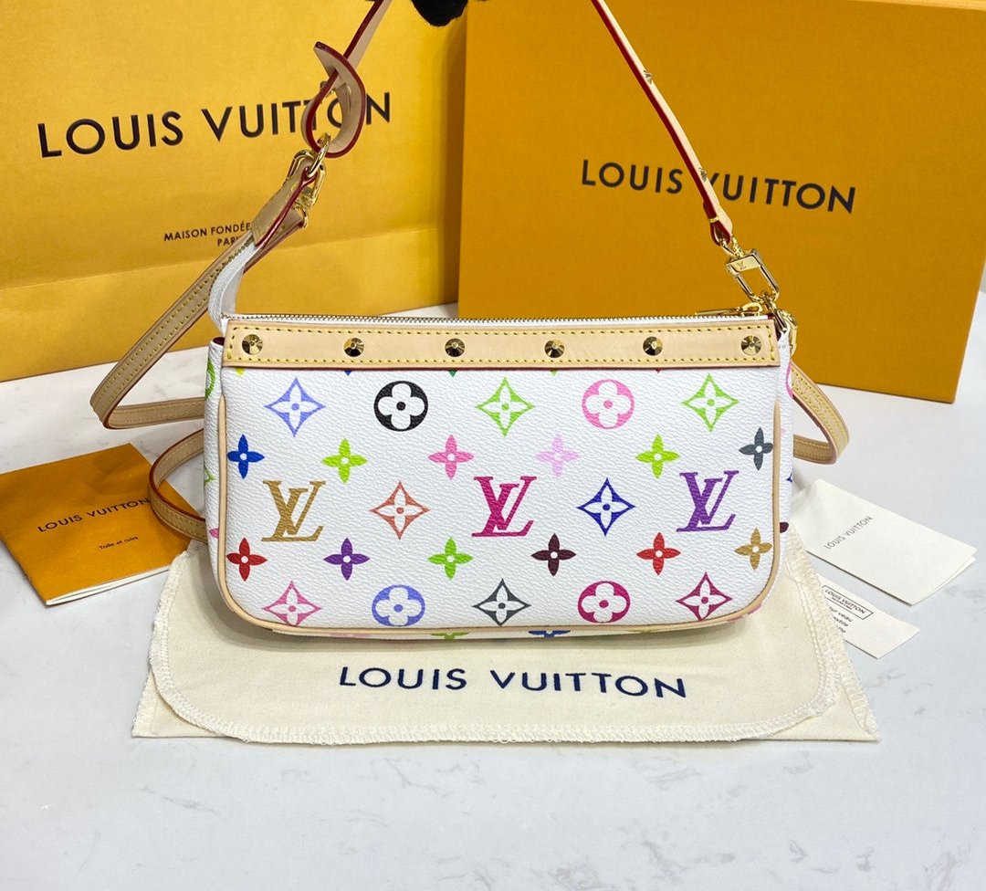 Louis Vuitton Pochette Accessories