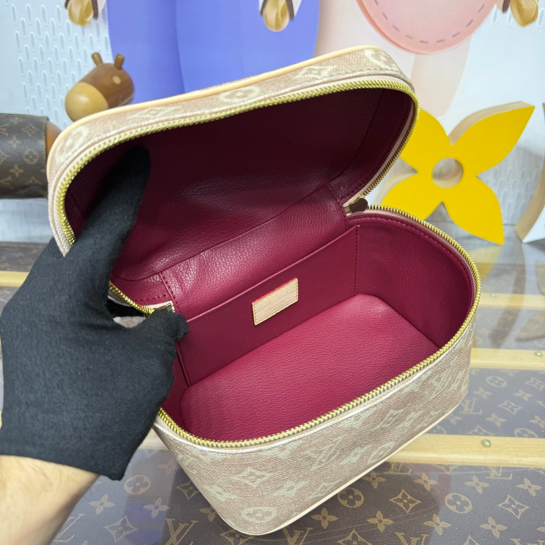 Louis Vuitton Nice Mini Grace Coddington