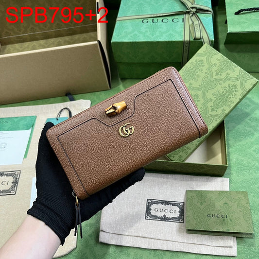 Gucci Diana Wallet