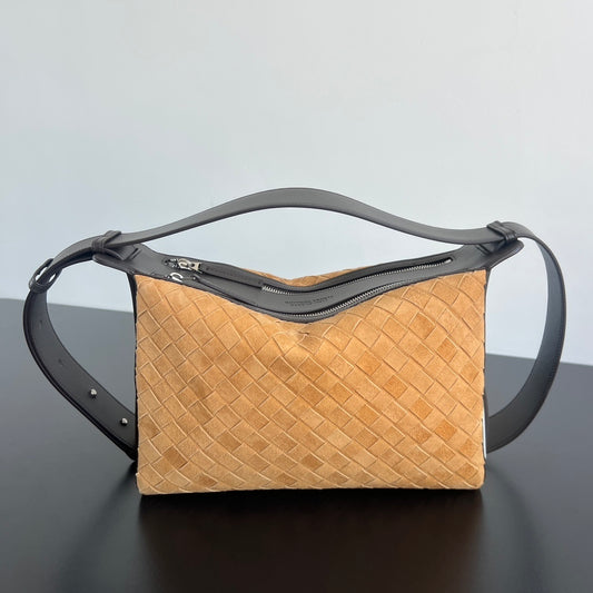 Bottega Veneta Intrecciato suede