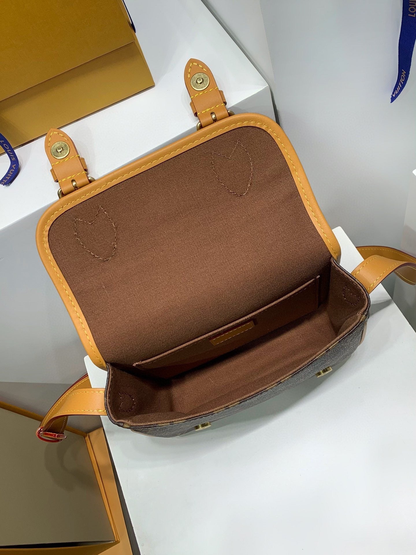 Louis Vuitton Satchel Wearable Wallet