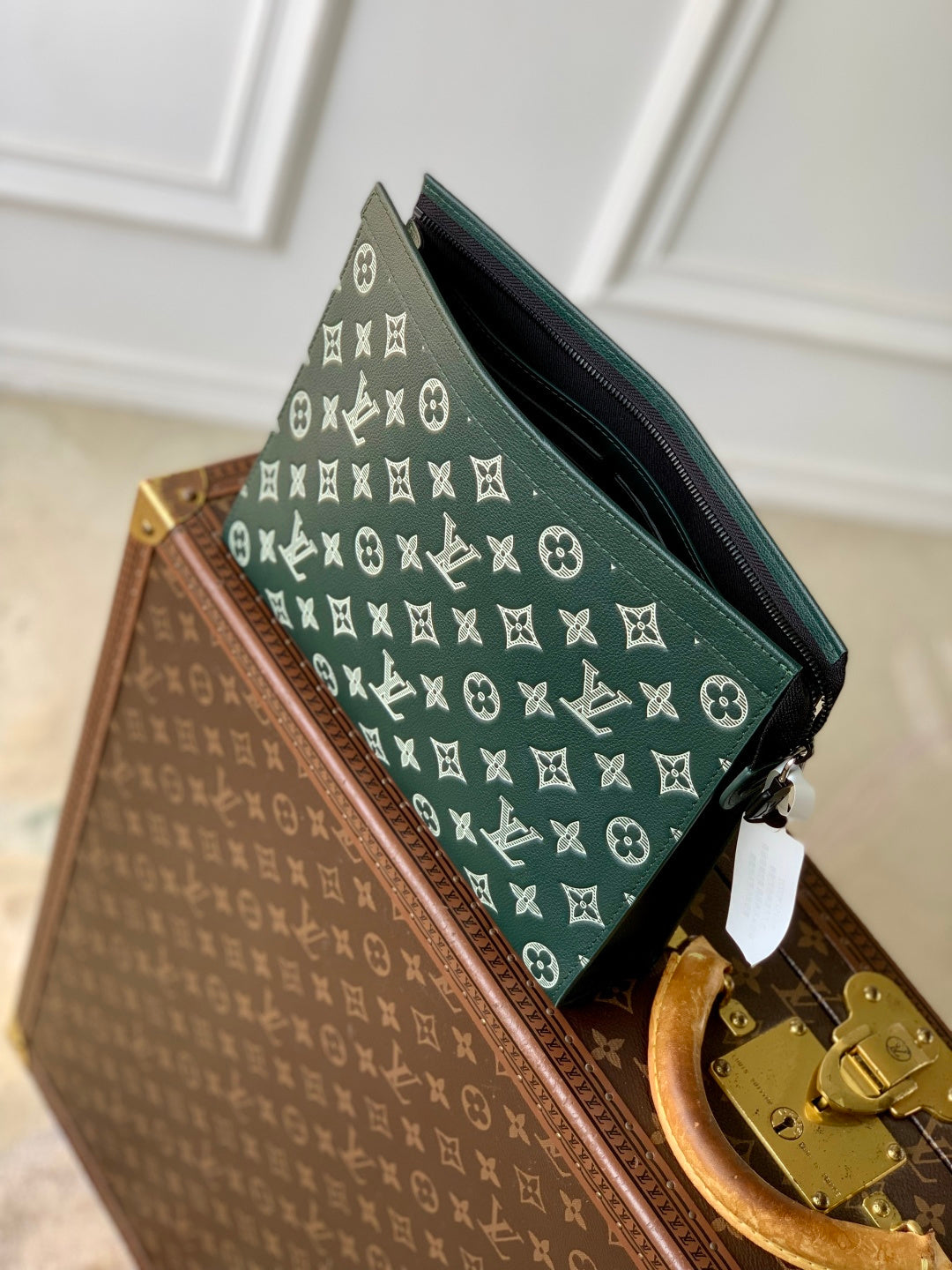 Louis Vuitton Monogram Eclipse Pochette Voyage