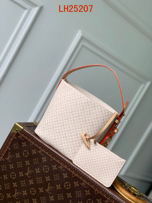 Louis Vuitton All In BB bag Romance animation