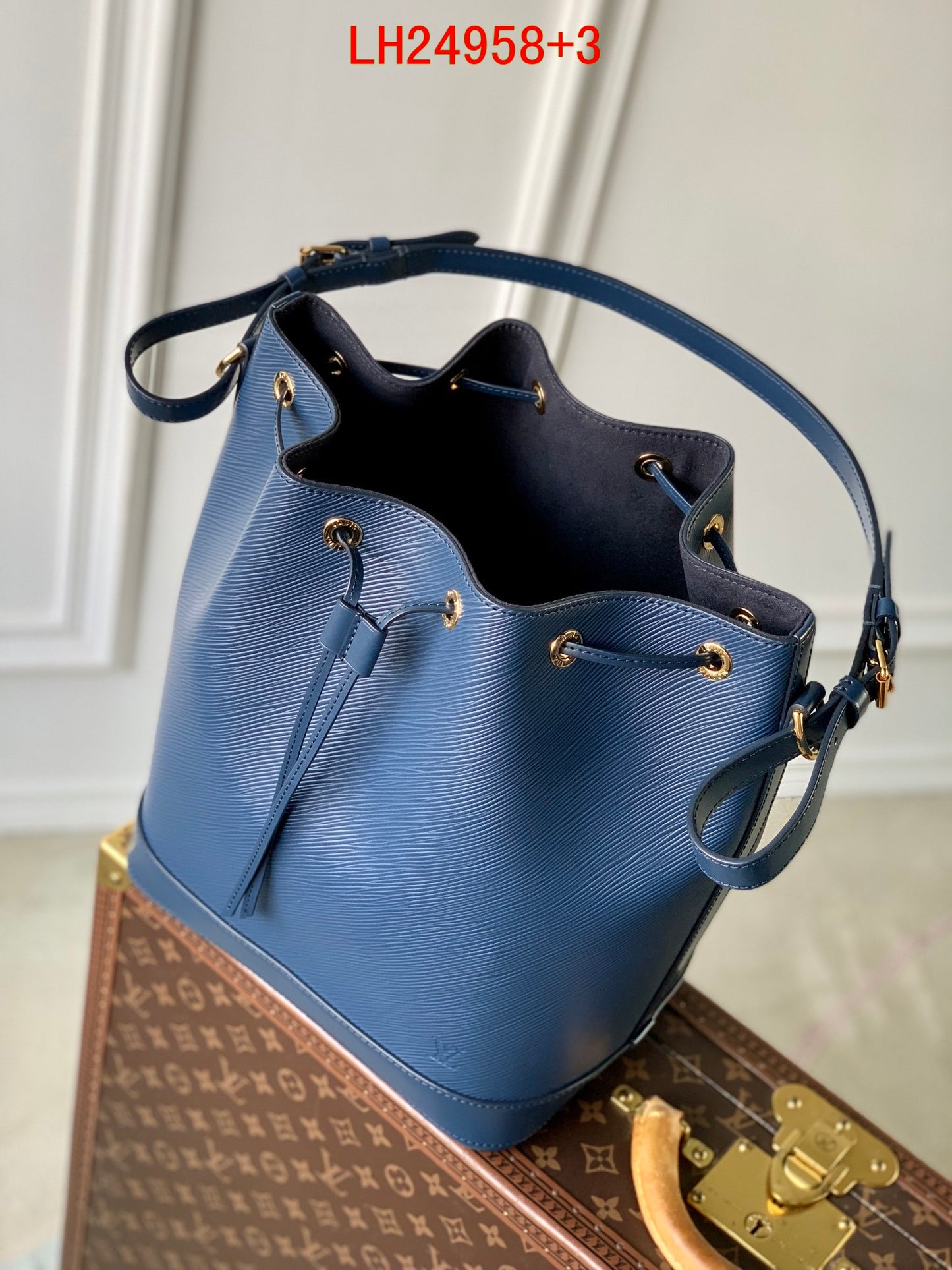 Louis Vuitton Noe Handbag