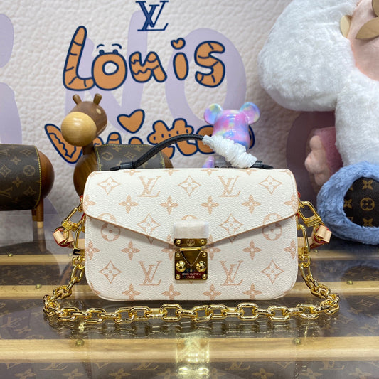 Louis Vuitton Pochette Métis East West Cruise 24 Collection