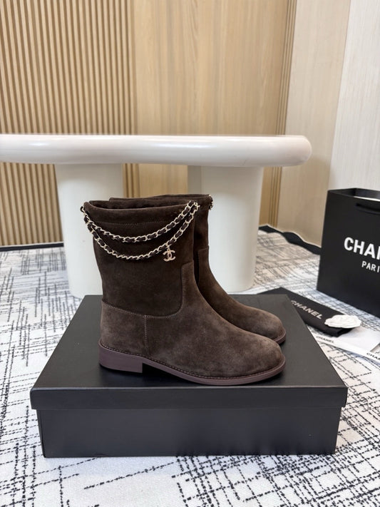 Chanel suede Boots
