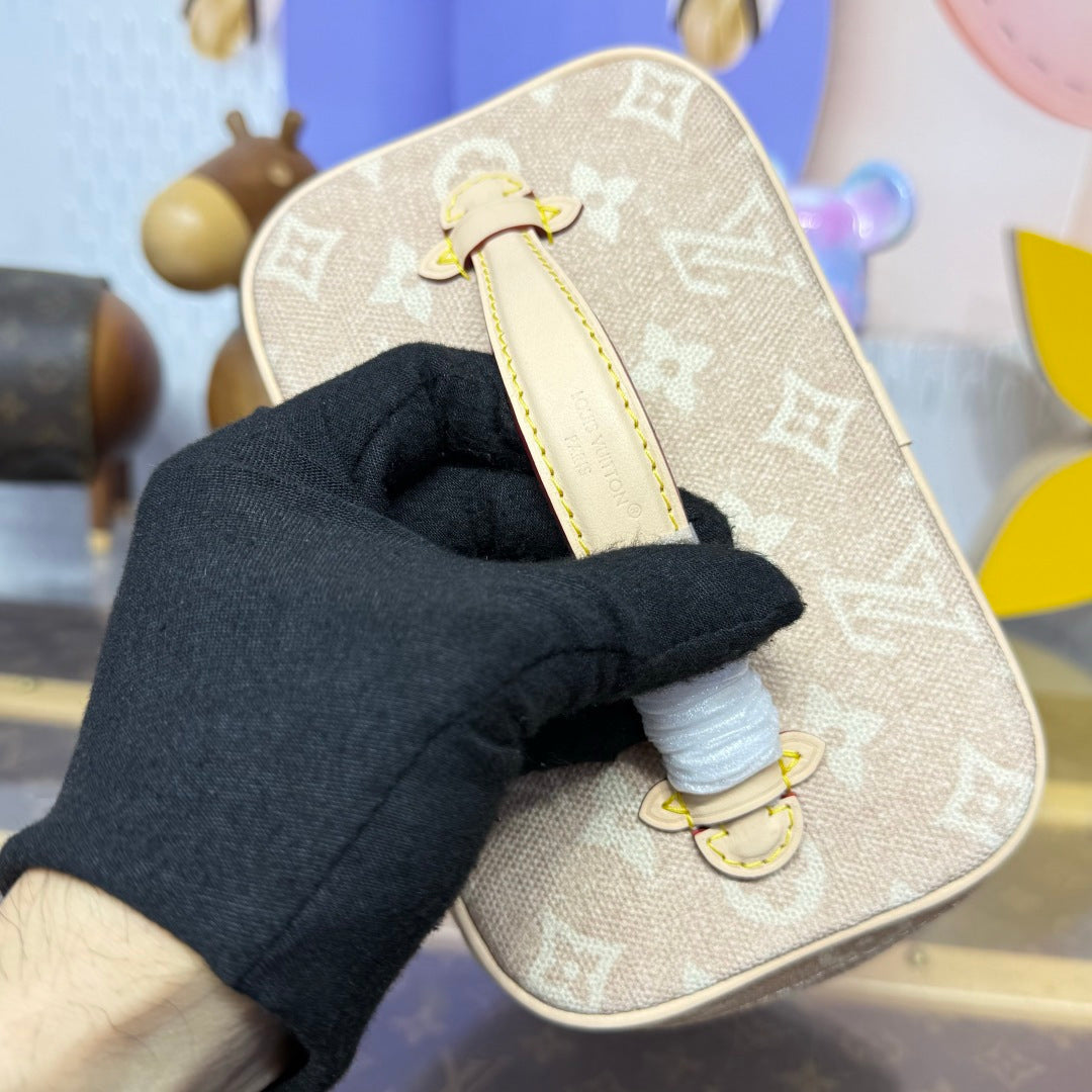 Louis Vuitton Nice Mini Grace Coddington