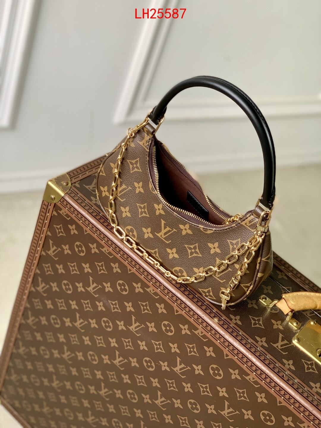 Louis Vuitton Catchy PM