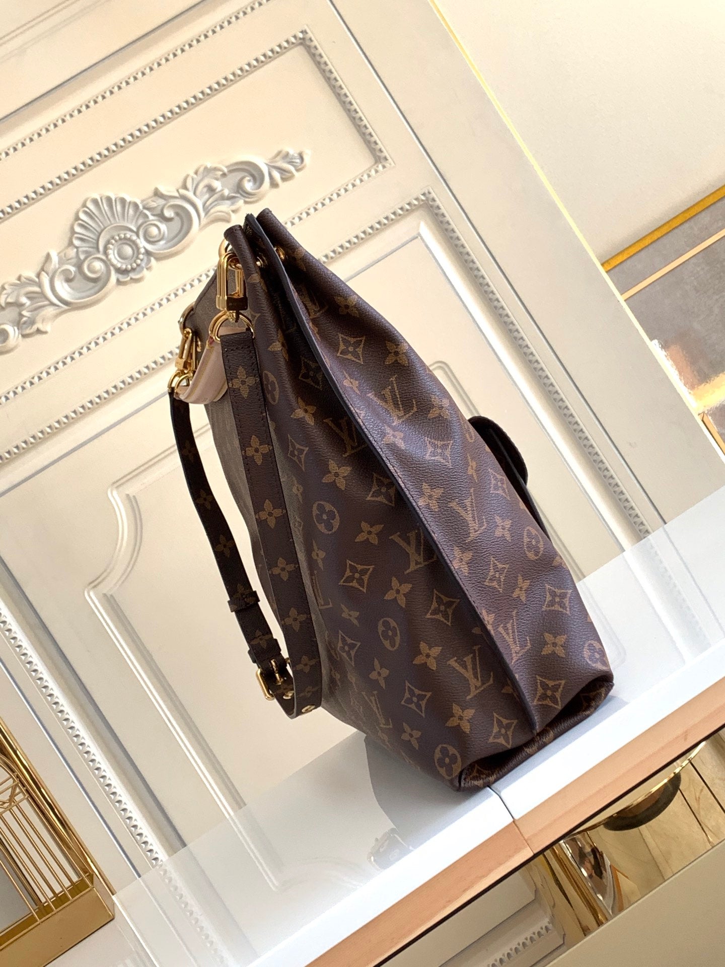 Louis Vuitton Metis Shoulder Bag