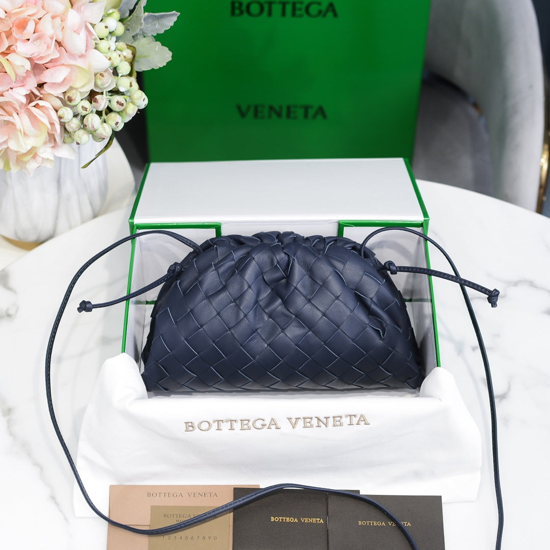 Bottega Veneta Pouch Intrecciato leather